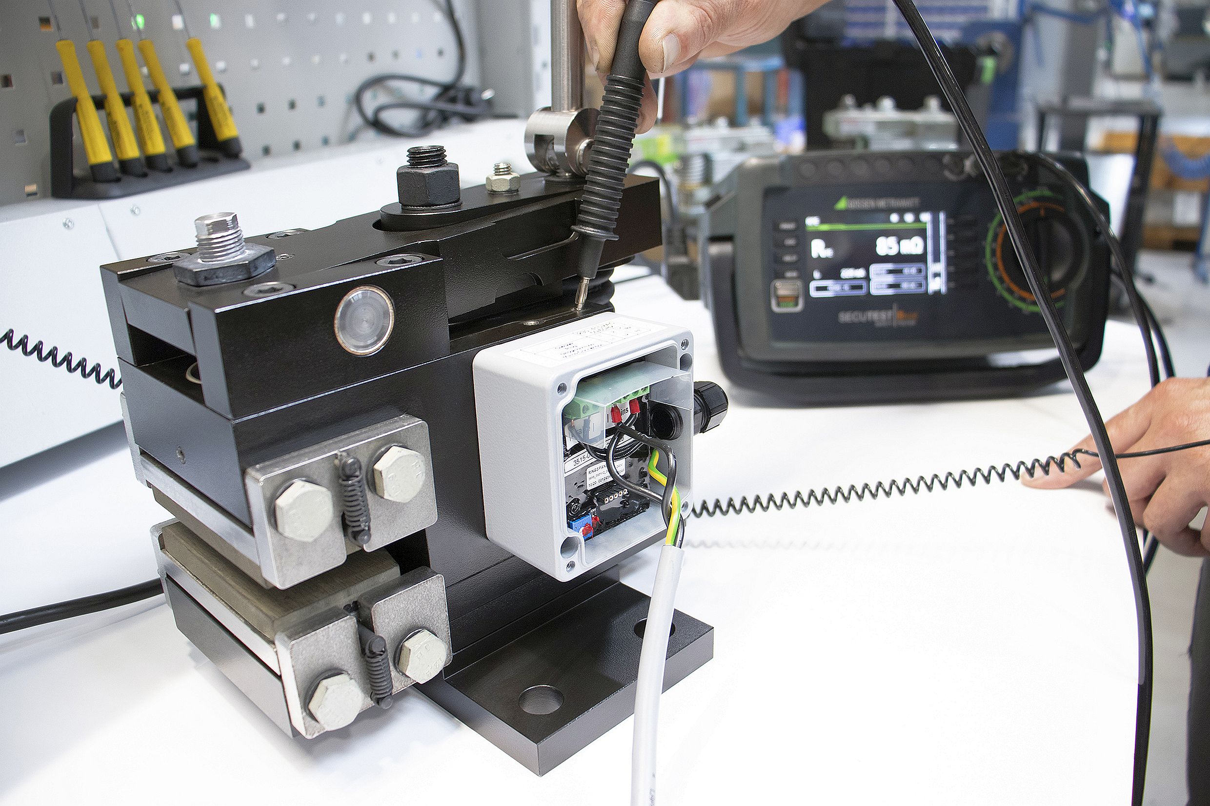 final test of the electromagnetic disc brake EV / EH final test of the electromagnetic disc brake EV / EH